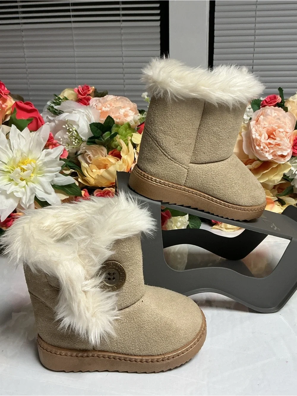 China Buttons City Faux Suede Faux Fur Winter Boots EU 30 Kids